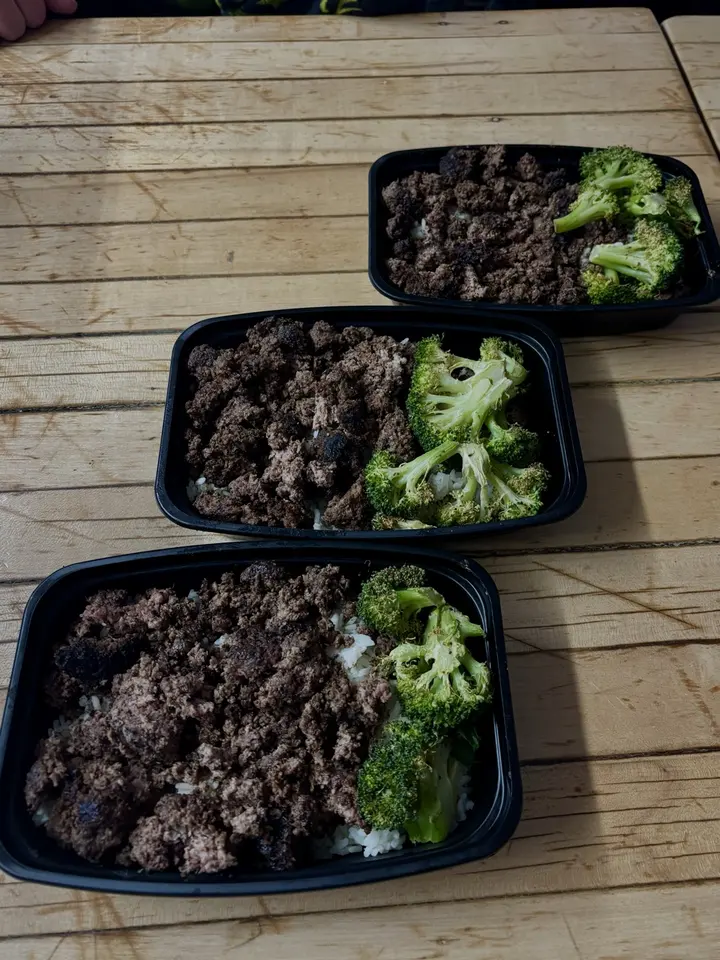 Little Beef meal prep boxes