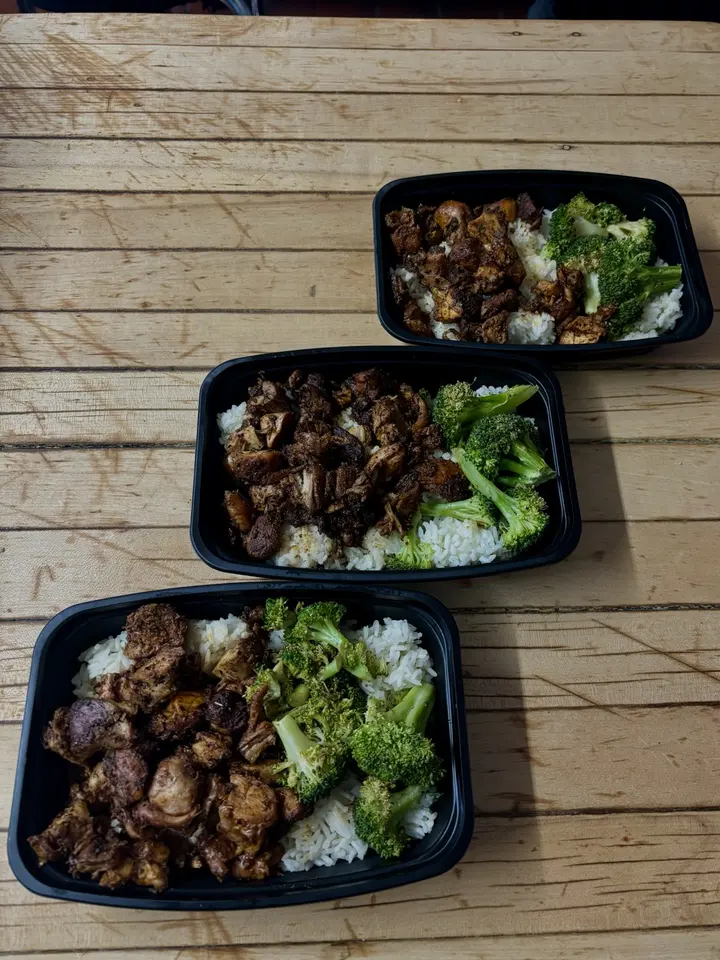 Little Chicken meal prep boxes